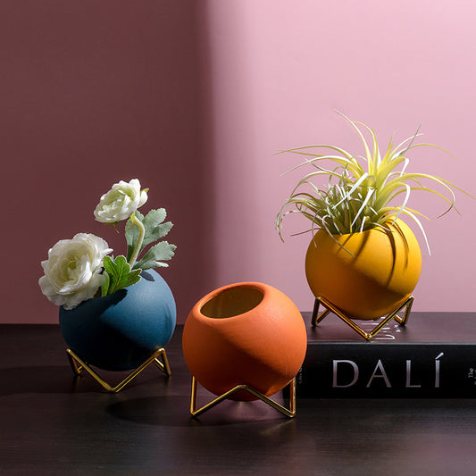 Nordic Mini Ball Vase